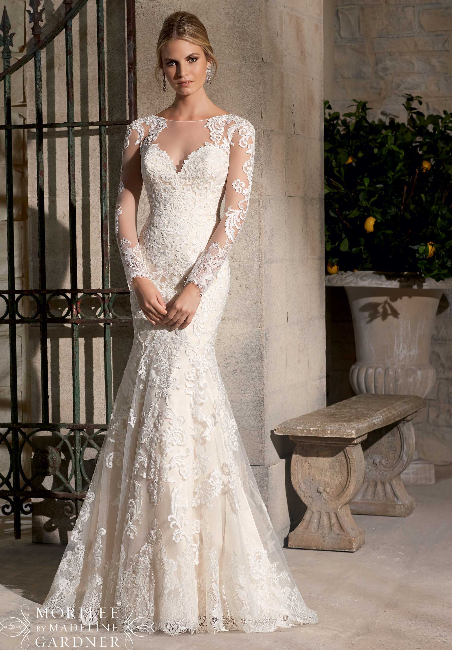 Wedding dresses for the brides with INVERTED TRIANGLE body shape 🤍 1 –  Protea 2 – Elmi 3 – Meryem 4 – Blum 5 – Serenity 6,7